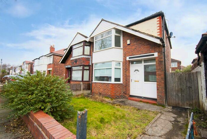 3 Bedroom Semi-Detached House To Rent In Pine Avenue, Whitefield, Manchester, M45