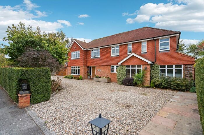 5 Bedroom Detached House For Sale In The Willows, Chesham Bois, HP6