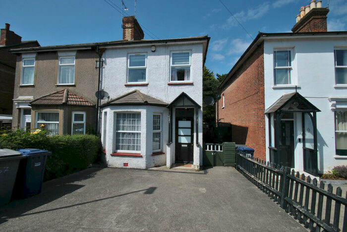 2 Bedroom Maisonette To Rent In Victoria Road, Barnet, EN4