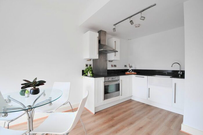 2 Bedroom Flat For Sale In Bed – Express Networks, Ancoats, Manchester, M4