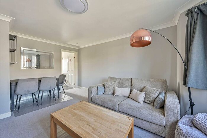 2 Bedroom Flat To Rent In Hartfield Road, Wimbledon, London, SW19