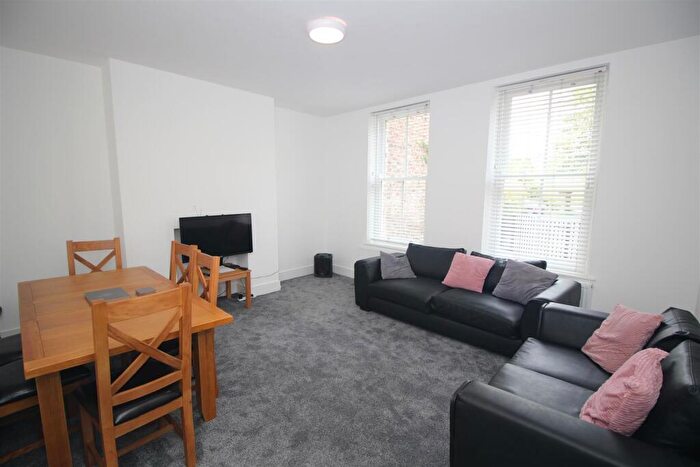6 Bedroom Terraced House To Rent In Summerhill Terrace, Summerhill Square, Newcastle Upon Tyne, NE4