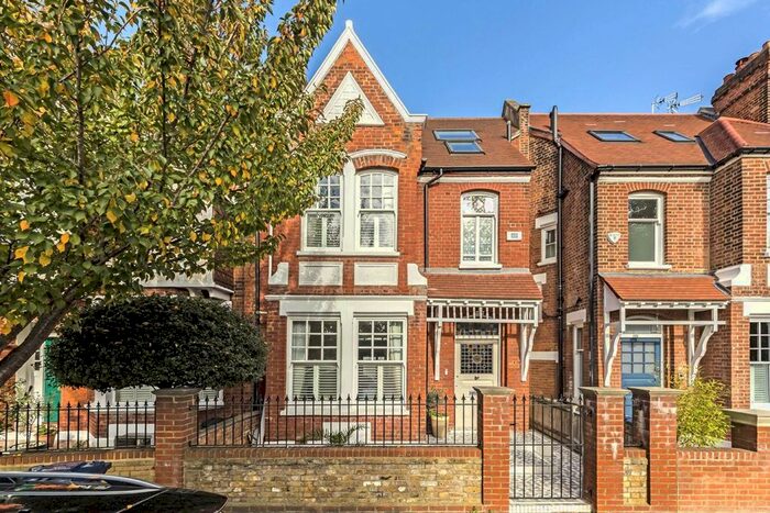 5 Bedroom Property To Rent In Fairlawn Grove, London, W4
