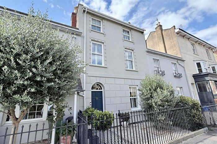 4 Bedroom House For Sale In Great Norwood Street, Cheltenham, GL50