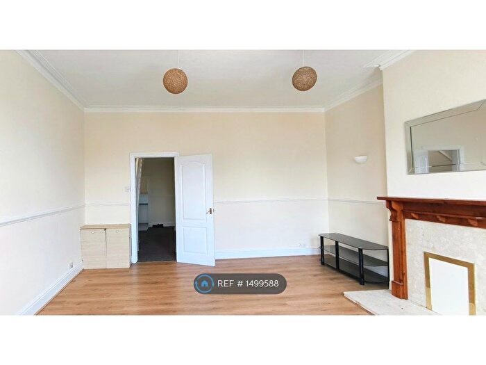 3 Bedroom Flat To Rent In Manchester Road, Altrincham, WA14