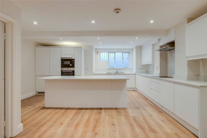 4 Bedroom Terraced House To Rent In Louisville Road, London SW17