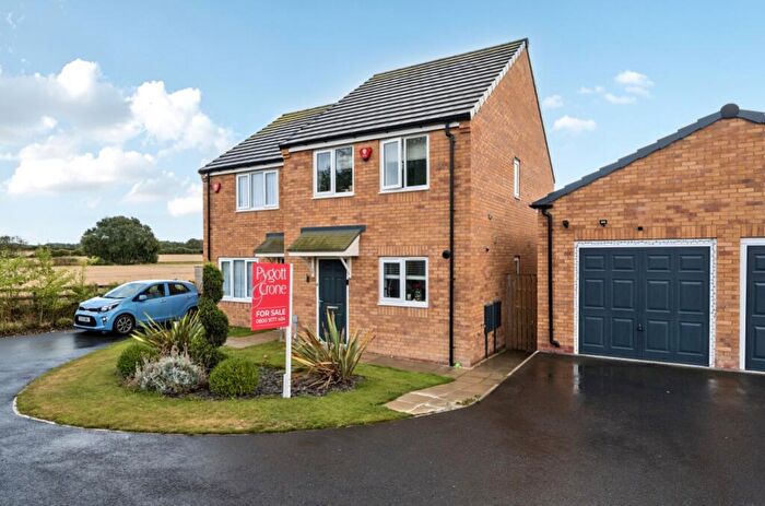 3 Bedroom Semi-Detached House For Sale In Winceby Gardens, LN9