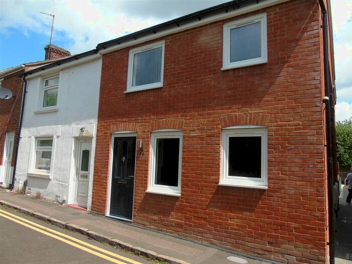 1 Bedroom End Of Terrace House To Rent In Mill Street, Aylesbury, Aylesbury, HP20