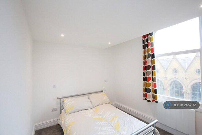 1 Bedroom Flat To Rent In East Parade, Leeds, LS1