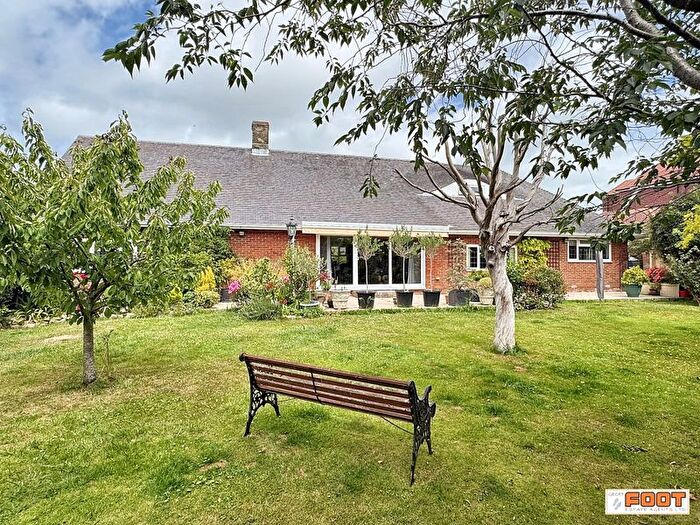 5 Bedroom Detached House For Sale In Station Road, Hayling Island, PO11