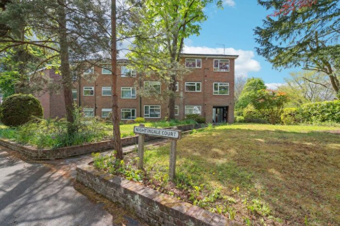 2 Bedroom Flat For Sale In Nightingale Road, Rickmansworth, WD3
