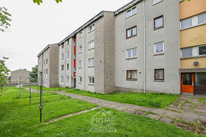 2 Bedroom Flat For Sale In Oldcroft Place, Aberdeen, AB16