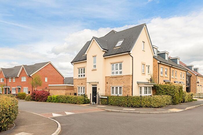 4 Bedroom End Of Terrace House For Sale In Anderson Drive, St. Ives, PE27