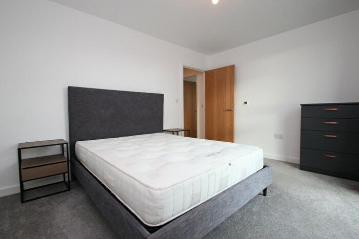 2 Bedroom Apartment To Rent In Sutton Plaza, Sutton, Surrey, SM1