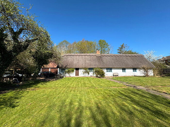 3 Bedroom Detached House For Sale In Spring Lane, Great Horwood, MK17