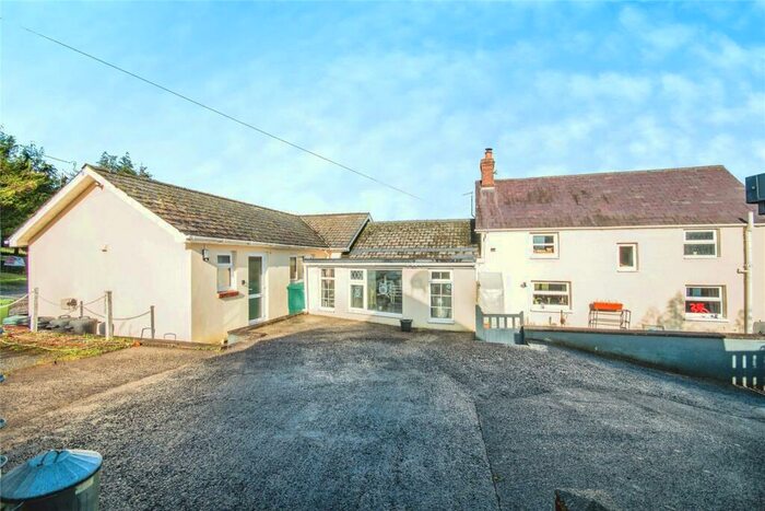 4 Bedroom Bungalow For Sale In Nantgaredig, Carmarthen, Carmarthenshire, SA32