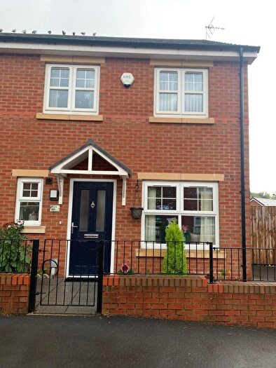 3 Bedroom Semi-Detached House To Rent In Saddlecote Close, Manchester, Greater Manchester, M8