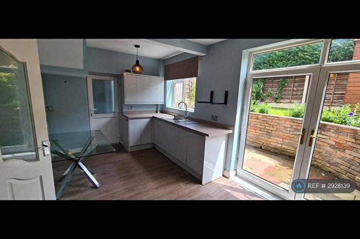 3 Bedroom Semi-Detached House To Rent In Woodlands, Failsworth, Manchester, M35