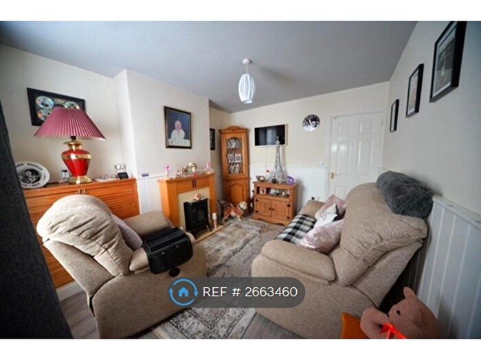 2 Bedroom Terraced House To Rent In Victoria Crescent, Burton-On-Trent, DE14