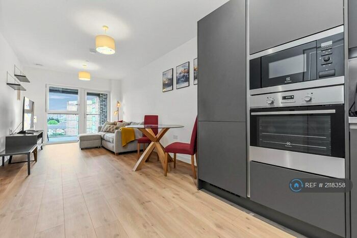 1 Bedroom Flat To Rent In Lyall House, London, E13