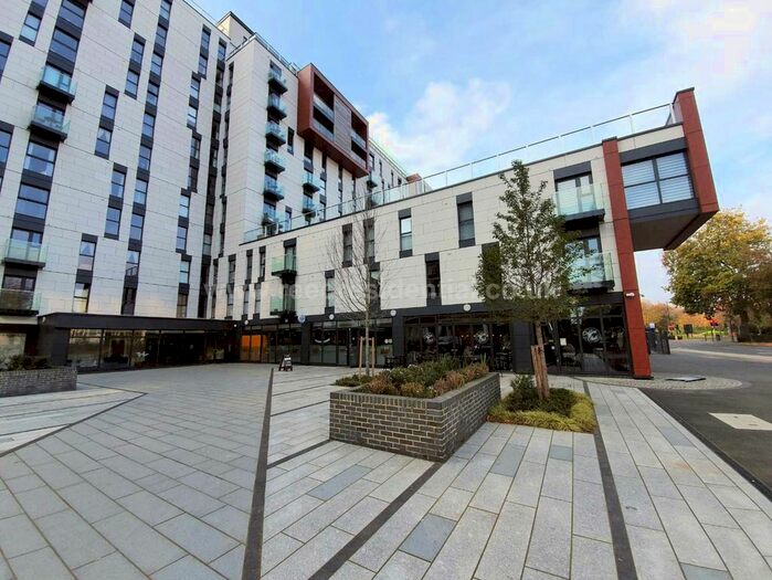 2 Bedroom Flat To Rent In Victoria Avenue, Southend On Sea, SS2