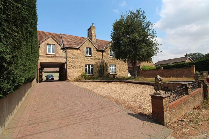 4 Bedroom Semi-Detached House For Sale In Main Street, Normanton-On-Cliffe, Grantham, NG32