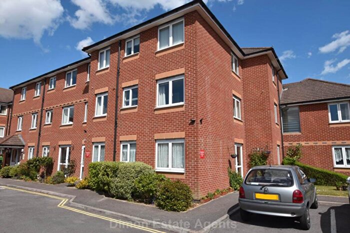 2 Bedroom Retirement Property For Sale In Pilbrow Court, Alverstoke, Gosport, PO12