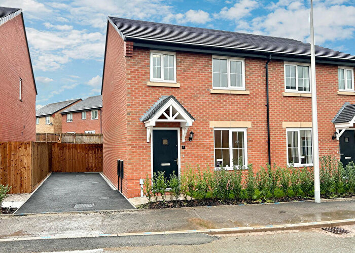 3 Bedroom Semi-Detached House To Rent In Crewe, Cheshire, CW1