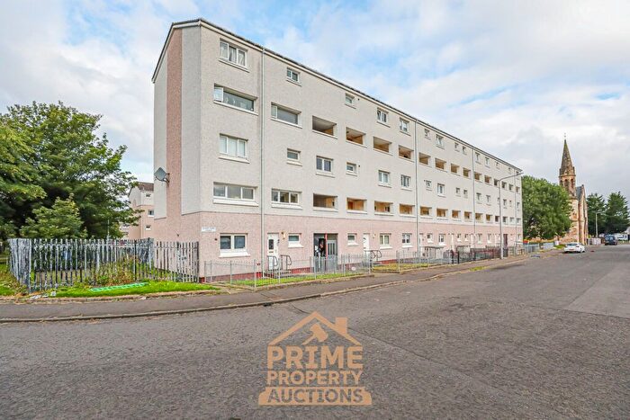 3 Bedroom Flat For Sale In Flat, Queen Mary Street, Glasgow, G40