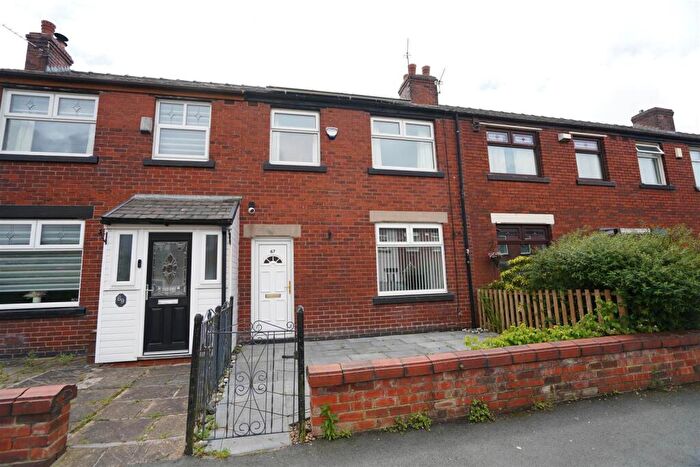 3 Bedroom Town House For Sale In Catherine Street East, Horwich, Bolton, BL6