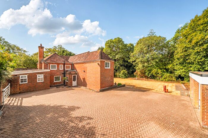 5 Bedroom Detached House For Sale In Otterbourne Hill, Otterbourne, SO21