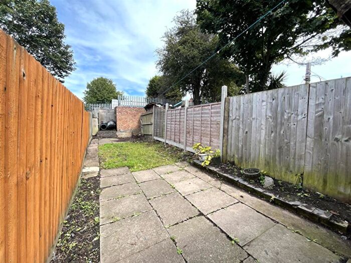 3 Bedroom Terraced House For Sale In Swan Lane, Stoke, CV2