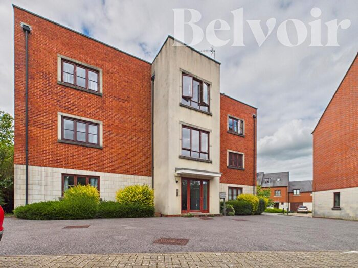 2 Bedroom Flat To Rent In Easter Square, Limes Park, Basingstoke, RG24