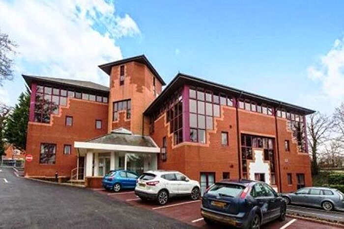 2 Bedroom Flat To Rent In Wickham Road, Fareham, PO16