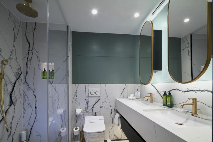 2 Bedroom Flat To Rent In Hyde Park Gate, London, SW7