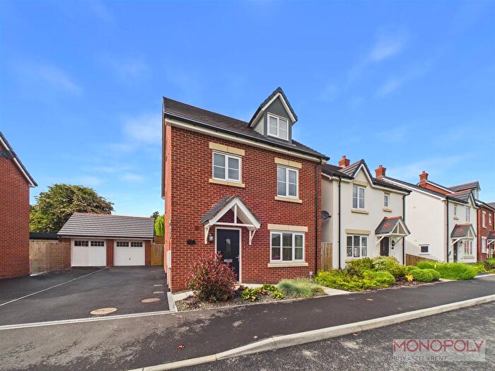 4 Bedroom Detached House For Sale In Manor Gardens, Rhostyllen, Wrexham, LL14
