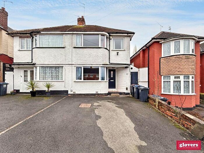 3 Bedroom Semi Detached House For Sale In Doversley Road, Kings Heath, Birmingham, B14