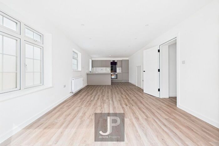 1 Bedroom Property To Rent In St. Marys Drive, Benfleet, SS7