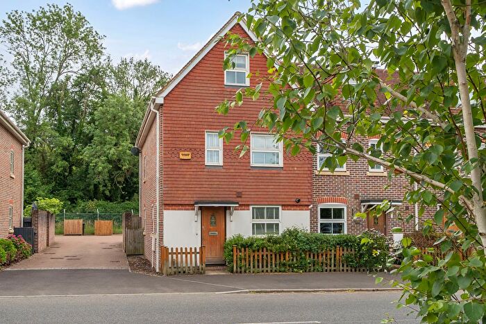 4 Bedroom End Of Terrace House For Sale In Dorking Road, Chilworth, GU4