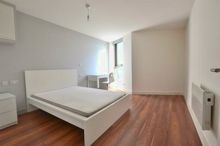 1 Bedroom Apartment To Rent In Wolstenholme Square, Liverpool, L1