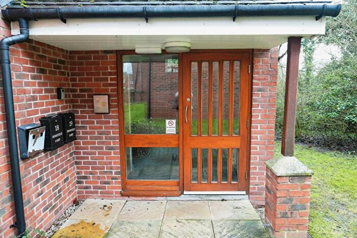 2 Bedroom Flat To Rent In Alcester Road, Stratford-upon-Avon, CV37