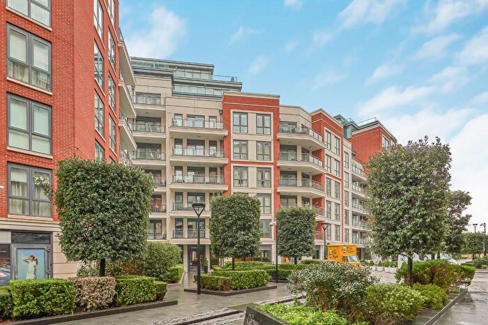 Studio For Sale In Doulton House, Chelsea Creek, Fulham, SW6
