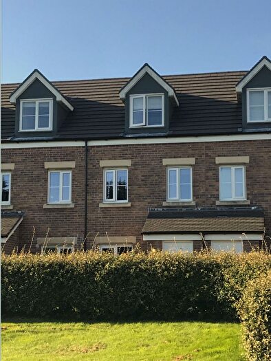 3 Bedroom Town House To Rent In Maes Pedr, Carmarthen, SA31