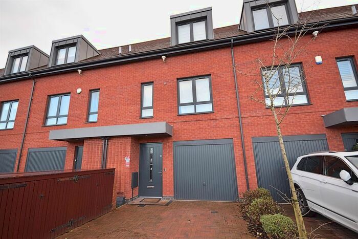 4 Bedroom Terraced House To Rent In Booth Square, Cheadle, SK8