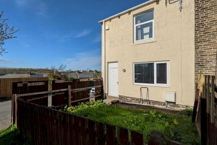 3 Bedroom End Of Terrace House To Rent In Eliza Street, Durham, DH7