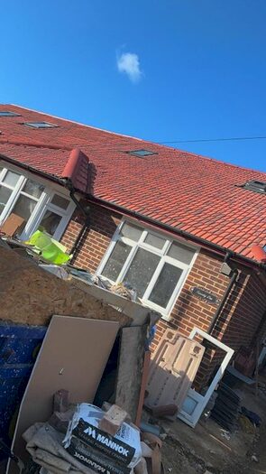 6 Bedroom Semi-Detached Bungalow To Rent In Tachbrook Road, Feltham TW14