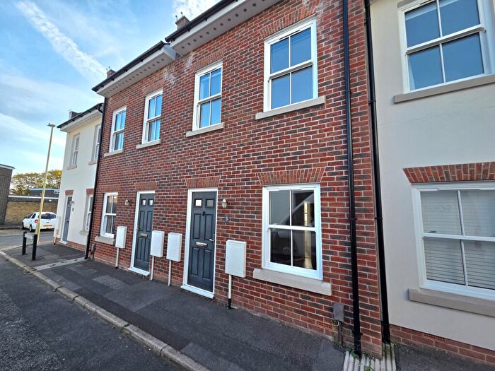 3 Bedroom House To Rent In Henry Street, Gosport, PO12