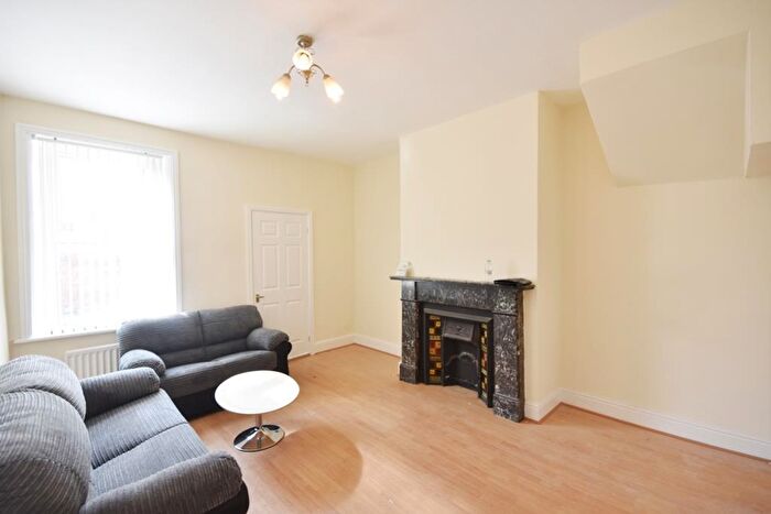 2 Bedroom Flat To Rent In Doncaster Road, Sandyford, NE2