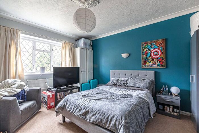 2 Bedroom Bungalow For Sale In Sanway Road, Byfleet, West Byfleet, Surrey, KT14