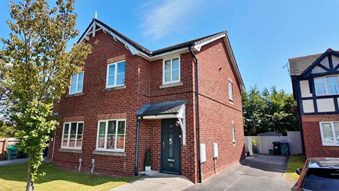 3 Bedroom Semi-Detached House For Sale In Llys Conwy, Kinmel Bay, LL18